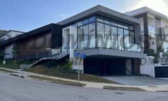 Imagem: Casa em Condomínio de Luxo com 3 Suítes