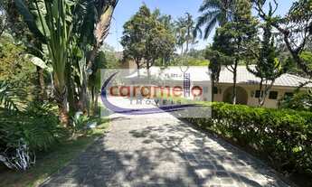 Imagem 4: Casa de alto padrão para locação em condomínio na Chácara Santa Lúcia em Carapicuíba-SP: 5