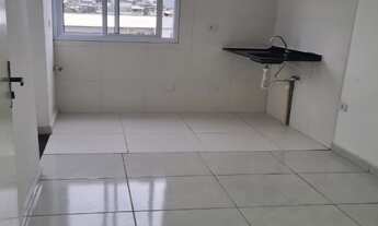 Imagem 2: Seu novo lar em São Paulo: Apartamento na Cidade Líder com 2 quartos, 1 banheiro e vaga de