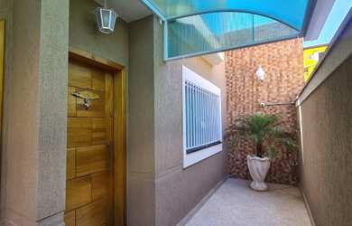 Imagem 2: EXCELENTE SOBRADO 02 SUÍTES COM 02 VAGAS DE GARAGEM