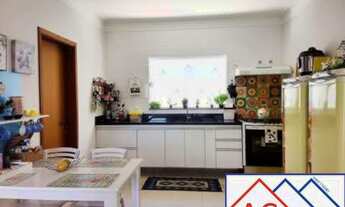 Imagem 6: 3 dormitórios, 1 suítes, 2 banheiro, 2 vagas na garagem