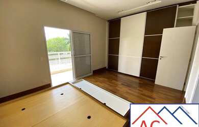 Imagem 2: 5 dormitórios, 5 suíte, 4 banheiro, 8 vagas na garagem