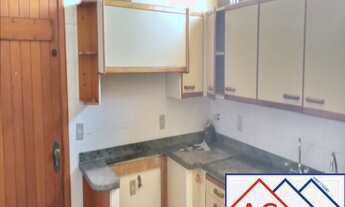 Imagem 2: 3 dormitórios, 1 suítes, 2 banheiro, 3 vagas na garagem, 173M² de Área Construída