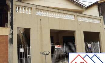 Imagem: 3 dormitórios, 1 banheiros, 2 vagas na