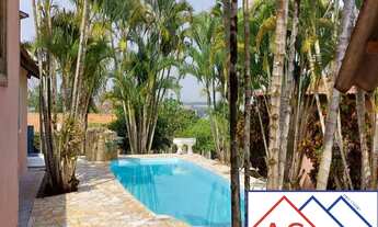 Imagem: 3 dormitórios, 1 suítes, 2 banheiro, 2