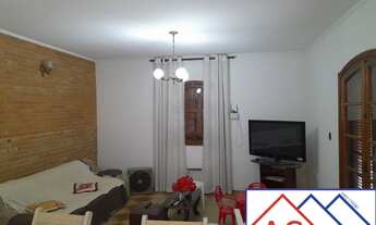 Imagem 3: 3 dormitórios, 1 suítes, 2 banheiro, 2 vagas na garagem