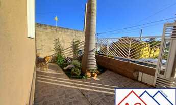 Imagem: 3 dormitórios, 1 suítes, 1 banheiros