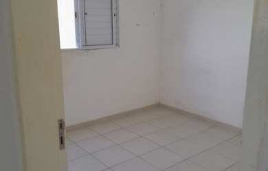 Imagem 4: 2 dormitórios, 1 banheiros, 1 vaga na garagem, 65M² de Área Construída