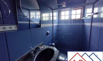 Imagem 2: 3 dormitórios, 1 suítes, 1 banheiros, 6 vagas na garagem