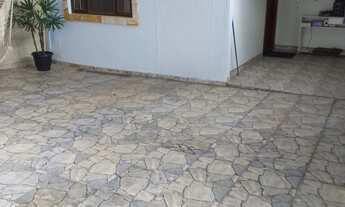 Imagem: 3 dormitórios, 2 banheiro, 3 vagas na garagem