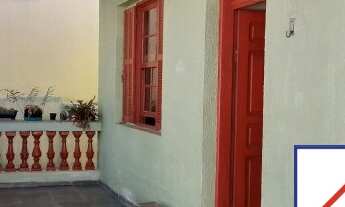 Imagem: 3 dormitórios, 1 banheiros, 4 vagas na