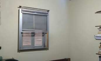 Imagem 4: 2 dormitórios, 1 banheiros, 1 vaga na garagem