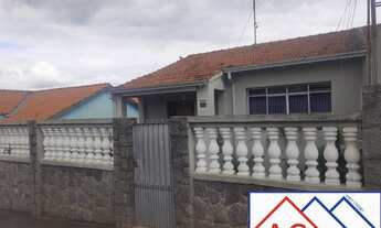 Imagem 2: 3 dormitórios, 1 suítes, 1 banheiros, 4 vagas na garagem