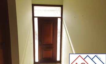 Imagem 2: 4 dormitórios, 1 suítes, 1 banheiros, 2 vagas na garagem