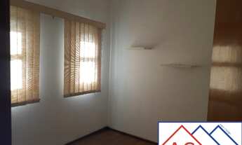 Imagem 3: 4 dormitórios, 1 suítes, 1 banheiros, 2 vagas na garagem