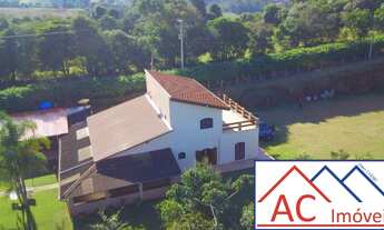 Imagem: 6 dormitórios, 2 suíte, 4 banheiro, 6