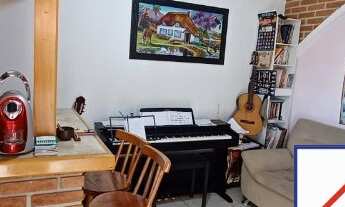 Imagem: 3 dormitórios, 1 banheiros, 2 vagas na