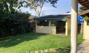 Imagem: 2 dormitórios, 1 banheiros, 1 vaga na garagem