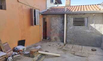 Imagem 2: 2 dormitórios, 1 banheiros, 3 vagas na garagem