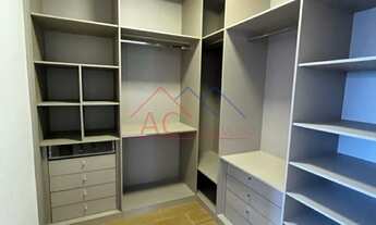 Imagem 2: 3 dormitórios, 3 suíte, 5 banheiro, 2 vagas na garagem