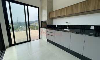 Imagem 6: 3 dormitórios, 3 suíte, 5 banheiro, 2 vagas na garagem