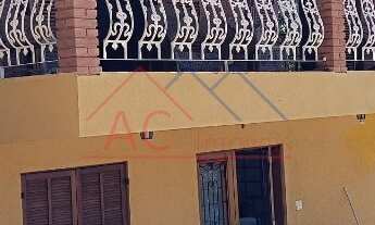 Imagem: 6 dormitórios, 1 suítes, 2 banheiro