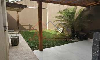 Imagem: 3 dormitórios, 1 suítes, 1 banheiros