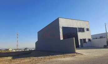 Imagem: 2 banheiro, 3 vagas na garagem