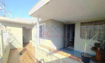 Imagem 5: 2 dormitórios, 1 banheiros, 2 vagas na garagem