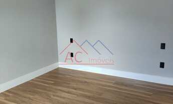 Imagem 2: 3 dormitórios, 1 suítes, 2 banheiro, 4 vagas na garagem