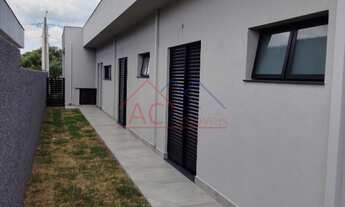 Imagem 4: 3 dormitórios, 1 suítes, 2 banheiro, 4 vagas na garagem