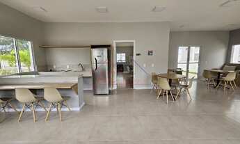 Imagem 2: 2 dormitórios, 1 banheiros, 1 vaga na garagem, 46M² de Área Construída