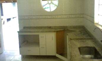 Imagem 6: 4 dormitórios, 1 suítes, 3 banheiro, 4 vagas na garagem