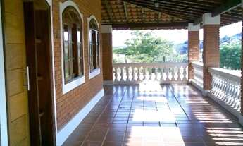 Imagem: 4 dormitórios, 1 suítes, 3 banheiro, 6