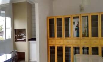 Imagem 7: 4 dormitórios, 2 suíte, 5 banheiro, 3 vagas na garagem, 600M² de Área Construída