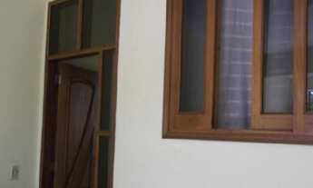 Imagem 2: 4 dormitórios, 2 banheiro, 2 vagas na garagem, 155M² de Área Construída