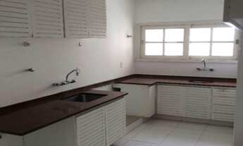 Imagem 3: 3 dormitórios, 1 suítes, 2 banheiro, 2 vagas na garagem