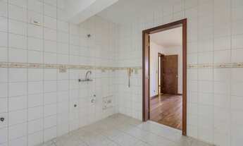 Imagem 6: Apartamento no Cabral, ótima localização bem próximo ao terminal Cabral