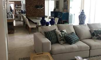 Imagem 2: Barra, a poucos metros do Walmart, orla e dos principais pontos turísticos da cidade. Idea