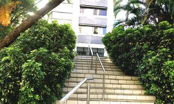 Imagem 2: OPORTUNIDADE! Apartamento, 190m², 1 suíte, 4/4, dependência, armários, fino acabamento, cl