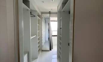 Imagem 2: Apartamento alto padrão, andar alto, 183m², 4 quartos, 3 suítes, suíte master com closet