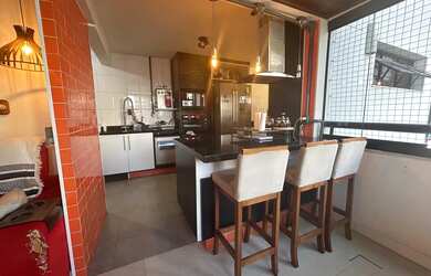 Imagem 6: Pituba Ville 149m², reformado, 4 suítes, dependência, climatizado, nascente, varanda integ