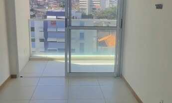 Imagem 2: Expresso 2222, quarto e sala, 51m², varanda, vista mar e Cristo, cozinha, área de serviço