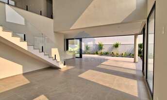 Imagem 3: Luxuosa casa em condomínio à venda em Campinas-SP, 4 suítes, 1 sala, 5 banheiros, 5 vagas