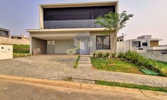 Imagem: Luxuosa casa em condomínio à venda em