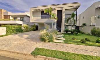 Imagem: Luxuosa Casa em Condomínio à Venda em