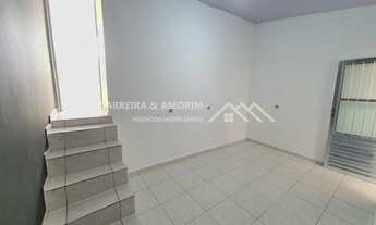 Imagem 2: ALUGO CASA COM 03 CÔMODOS, SENDO 2 QUARTOS, SALA/COZINHA, BANHEIRO E ÁREA DE SERVIÇOS, VAL