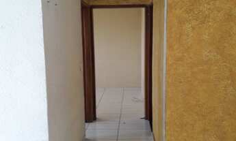 Imagem: 2 dormitórios, 1 banheiros, 1 vaga na garagem