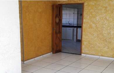 Imagem 2: 2 dormitórios, 1 banheiros, 1 vaga na garagem, 88M² de Área Construída