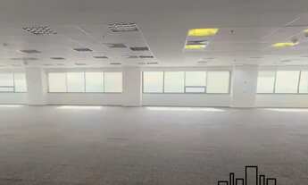 Imagem 2: Conjunto Comercial para Locação em Alphaville!